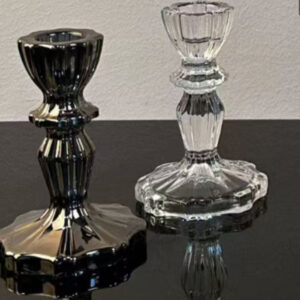 Świecznik szklany transparentny na wąskie świece