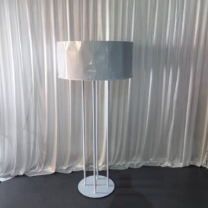 Stelaż metalowy BIAŁY z białym abażurem z hipsu H 150 cm średnica okręgu 70 cm